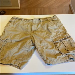 Men’s American Eagle Cargo Shorts 38